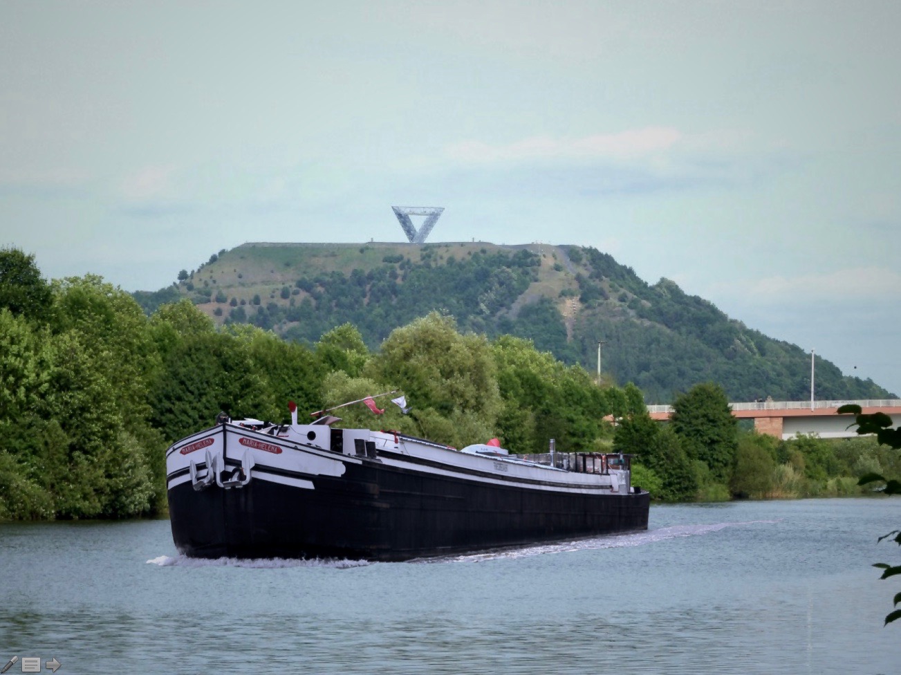 Theaterschiff Auf "Expedition B" Nach NRW - Inszenierung Auf Duhamel ...